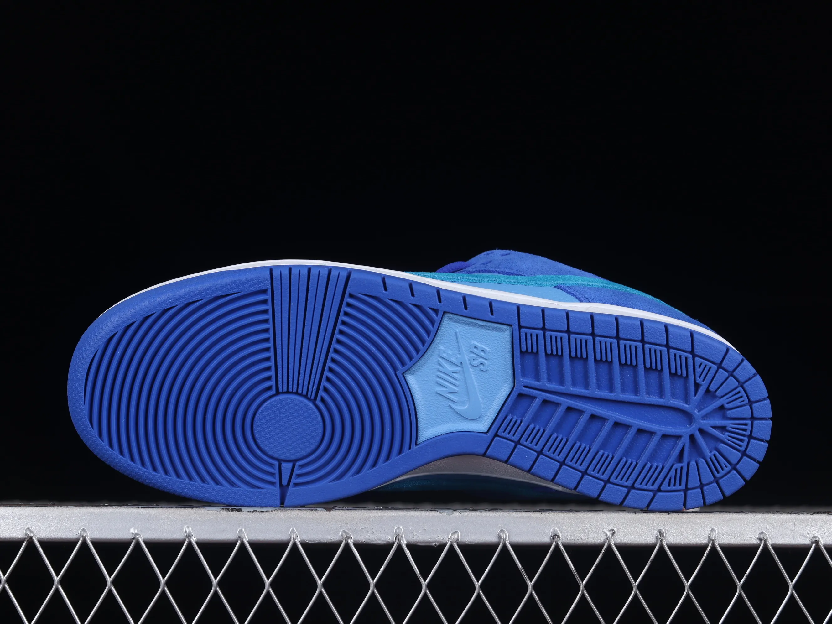 All categories Nk SB Dunk series Nk SB Dunk Low low-top sneakers M version pure original Nk SB Dunk Low Blue Raspberry blue raspberry SB low-top sports and leisure sneakers DM0807-400